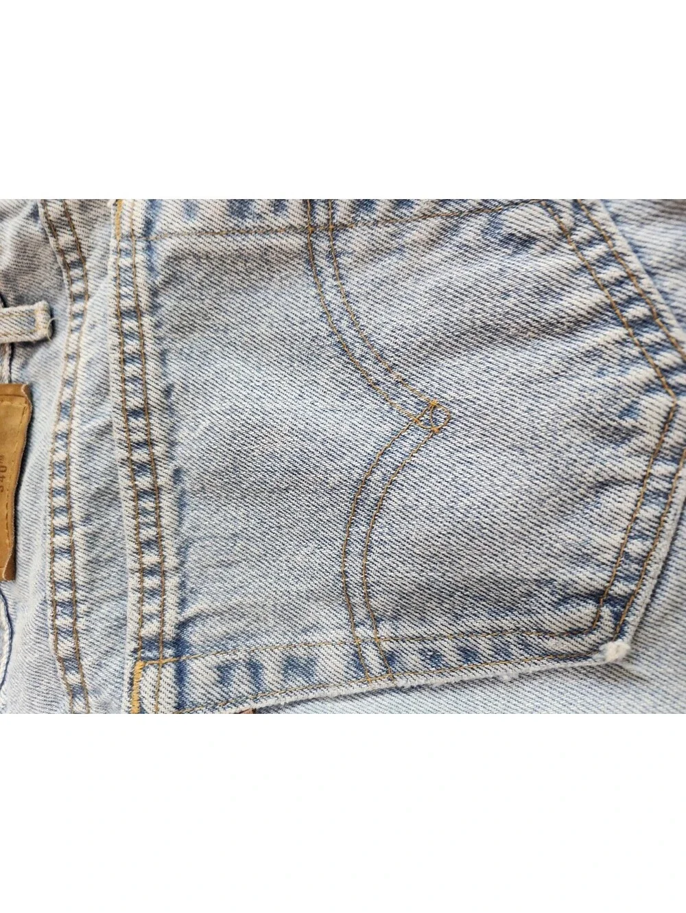 Vintage Levis 540 Men's Blue Jeans BROWN TAB Relaxed Fit Denim Size 36 X 34